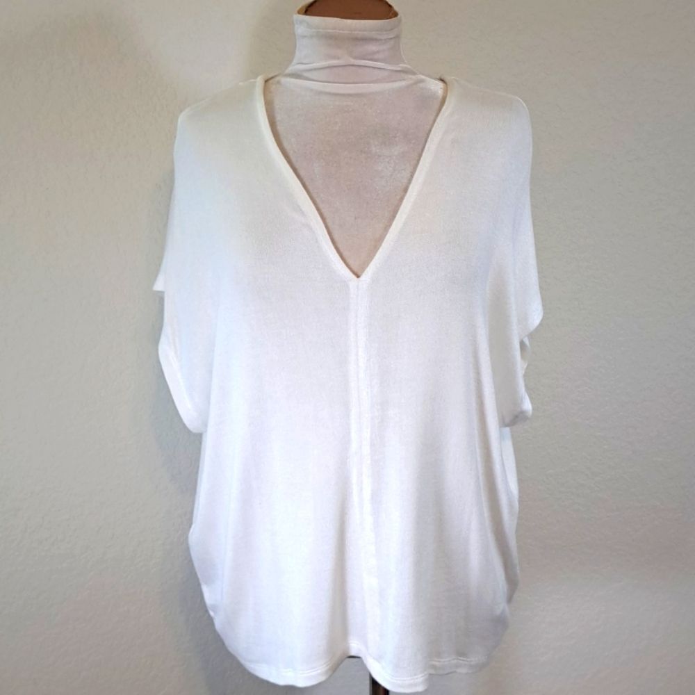 Elie Tahari Sweater Top Women’s NWT Cream Cap Sleeve Viscose Blend V-neck Size L